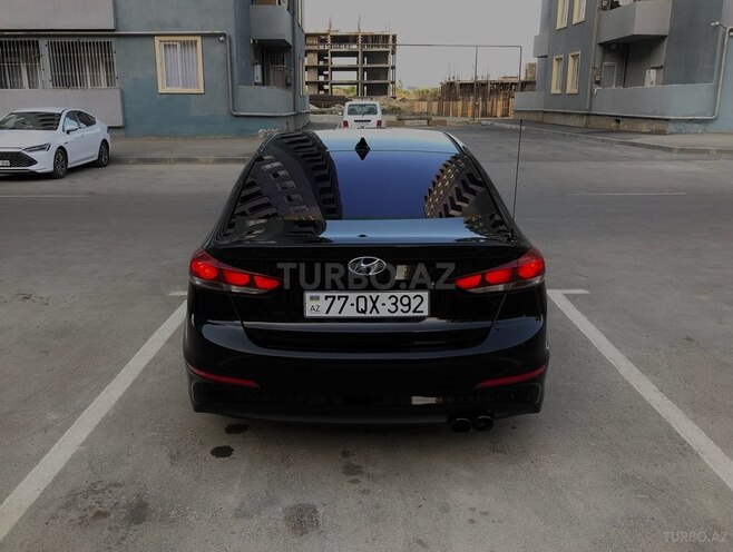 Hyundai Elantra 2018, 165,648 km - 2.0 л - Bakı