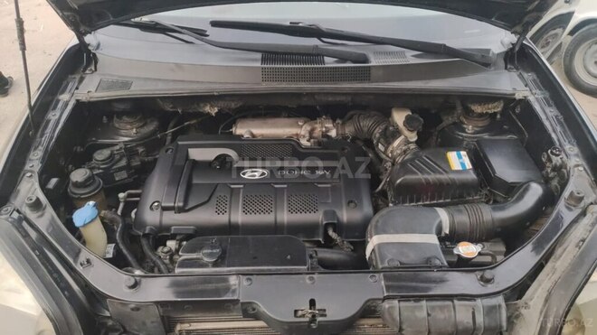 Hyundai Tucson 2007, 300,000 km - 2.0 l - Salyan