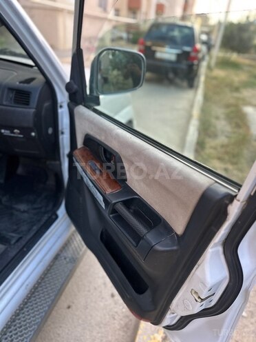 Mitsubishi Pajero io 2001, 300,000 km - 2.0 l - Bakı