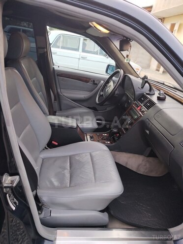 Mercedes C 240 2000, 379,814 km - 2.4 l - Salyan