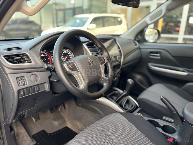 Mitsubishi L200 2023, 28,661 km - 2.4 l - Bakı