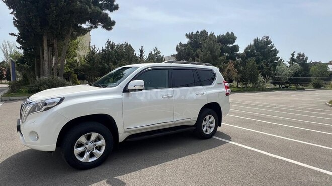 Toyota Land Cruiser Prado 2011, 196,660 km - 2.7 l - Bakı