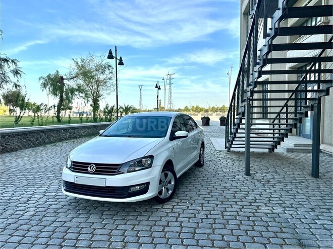 Volkswagen Polo 2018, 211,111 km - 1.6 л - Bakı