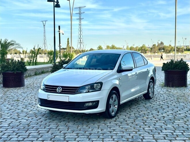 Volkswagen Polo 2018, 211,111 km - 1.6 л - Bakı