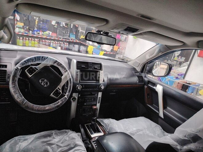 Toyota Land Cruiser Prado 2010, 197,000 km - 4.0 л - Bakı