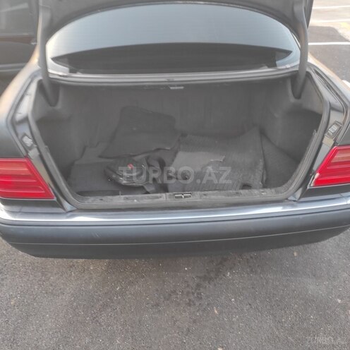Mercedes E 230 1996, 433,800 km - 2.3 l - Bakı