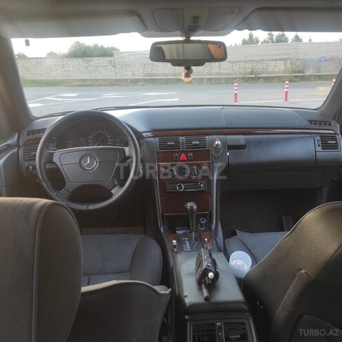Mercedes E 230 1996, 433,800 km - 2.3 l - Bakı