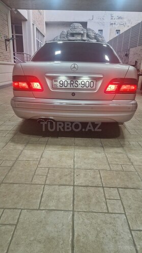 Mercedes E 320 2001, 197,000 km - 3.2 l - Bakı