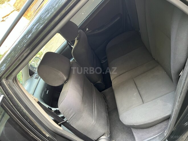 Toyota Corolla 2006, 316,000 km - 1.4 l - Bakı