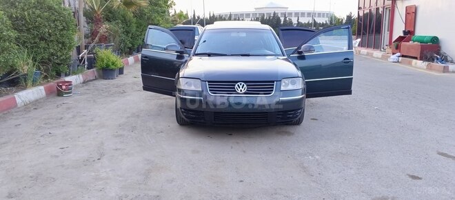 Volkswagen Passat 2004, 196,700 km - 1.8 l - Bakı