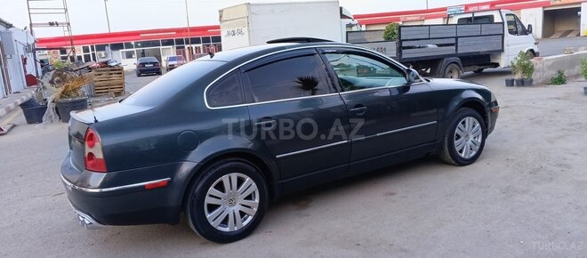 Volkswagen Passat 2004, 196,700 km - 1.8 l - Bakı
