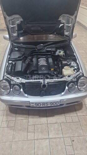 Mercedes E 320 2001, 197,000 km - 3.2 l - Bakı