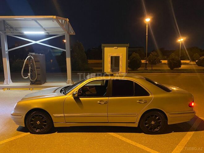 Mercedes E 220 d 2001, 700,000 km - 2.2 л - Bakı