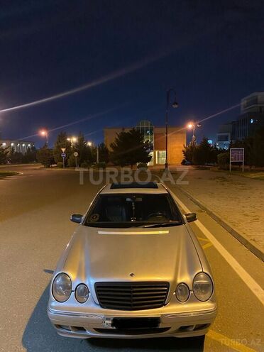 Mercedes E 220 d 2001, 700,000 km - 2.2 л - Bakı