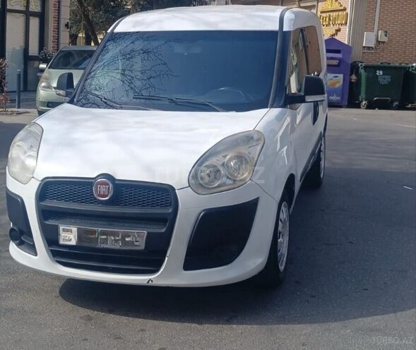 Fiat Doblo 2014, 242,578 km - 1.4 l - Bakı