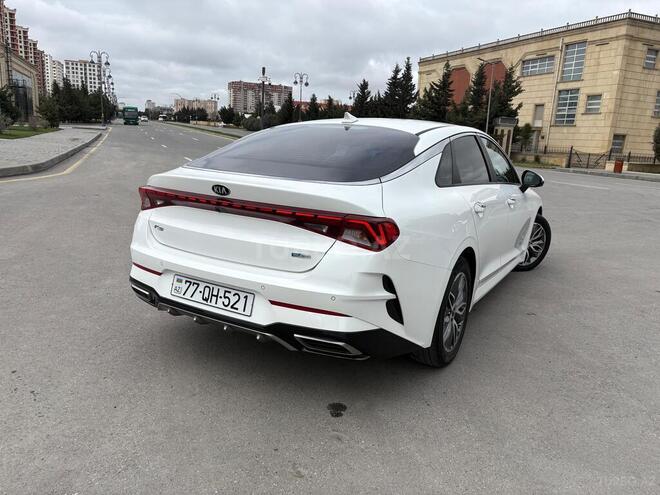 Kia K5-4