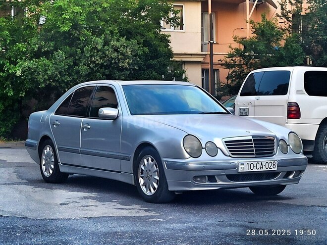 Mercedes E 240 2000, 383,500 km - 2.4 l - Bakı