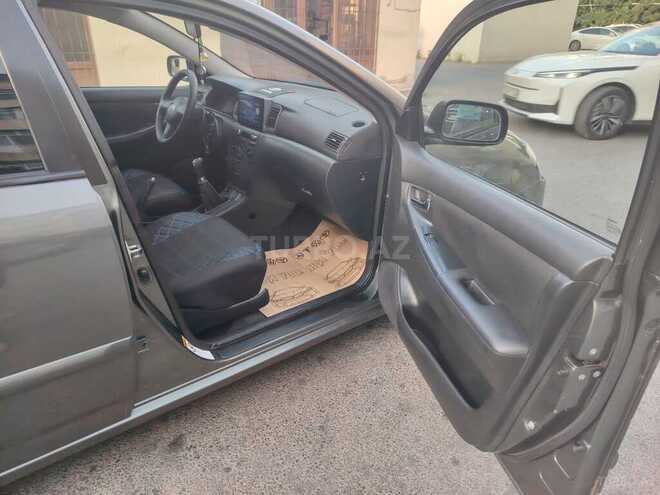 Toyota Corolla 2006, 284,000 km - 1.4 l - Bakı