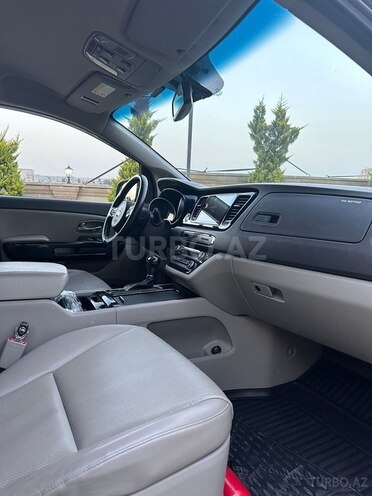 Kia Carnival 2015, 196,000 km - 2.2 l - Bakı