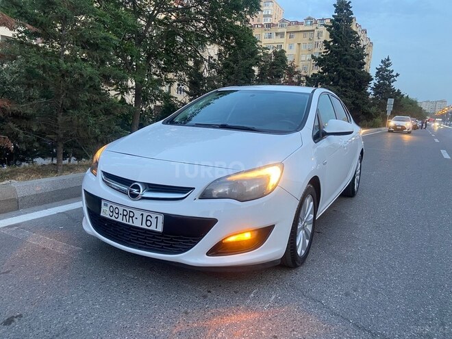Opel Astra 2015, 246,000 km - 1.6 л - Bakı