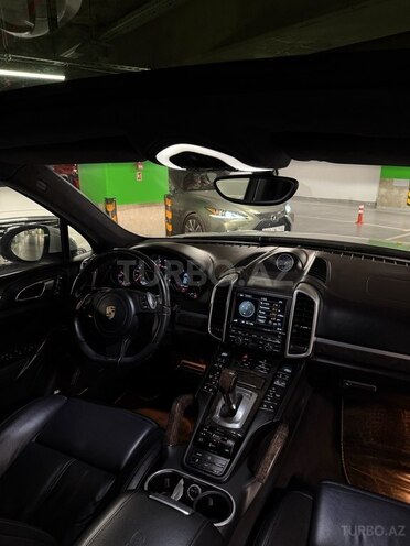 Porsche Cayenne Turbo 2012, 150,000 km - 4.8 l - Bakı