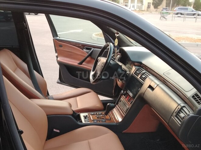 Mercedes E 220 d 2000, 419,000 km - 2.2 l - Bakı