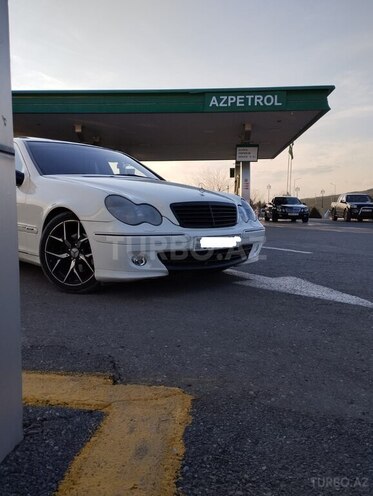 Mercedes C 240 2001, 308,000 km - 2.6 l - Bakı