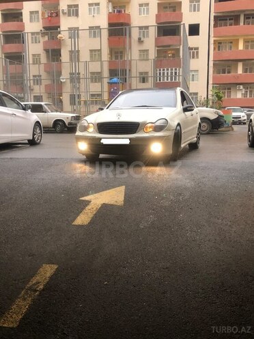 Mercedes C 240 2001, 308,000 km - 2.6 l - Bakı