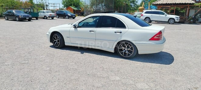 Mercedes C 240 2001, 308,000 km - 2.6 l - Bakı