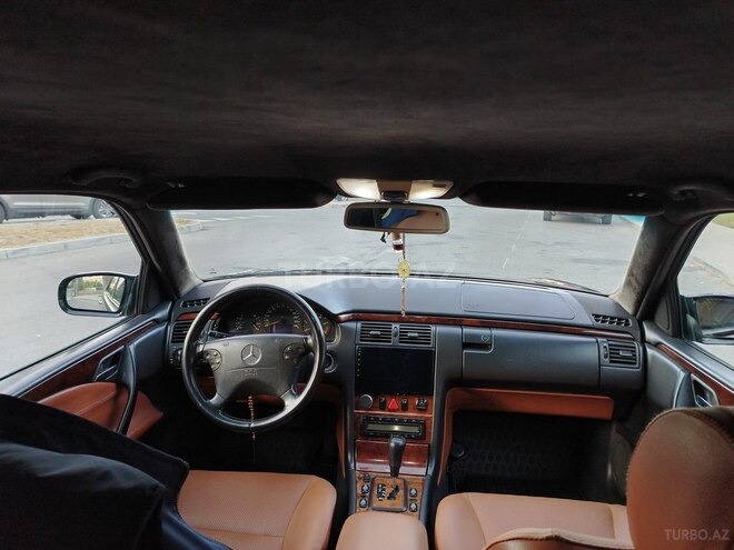 Mercedes E 220 d 2000, 419,000 km - 2.2 l - Bakı