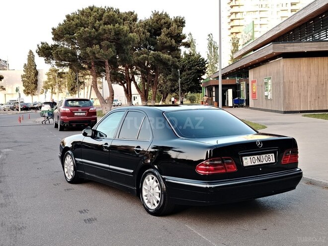 Mercedes E 220 d 2000, 419,000 km - 2.2 l - Bakı