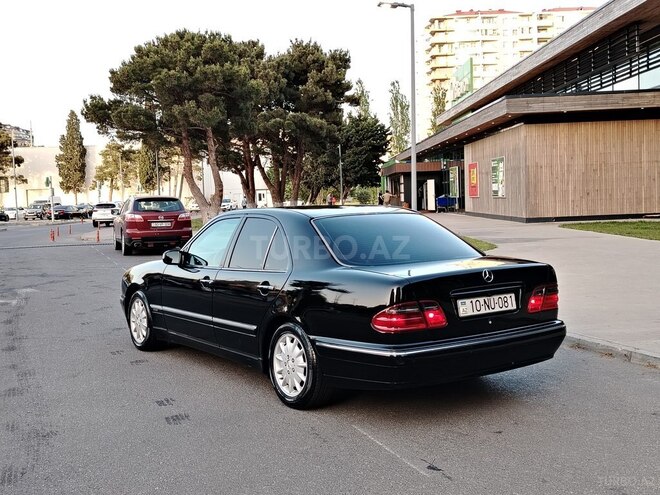 Mercedes E 220 d 2000, 419,000 km - 2.2 l - Bakı