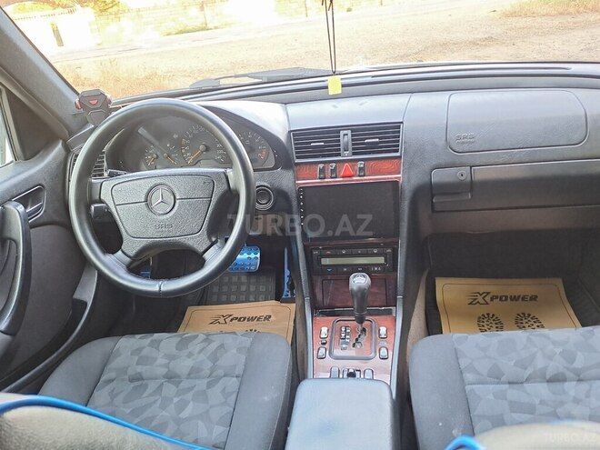 Mercedes C 200 2000, 143,755 km - 2.0 l - Masallı