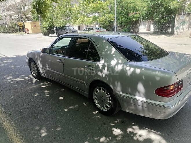 Mercedes E 320 2000, 259,300 km - 3.2 l - Bakı