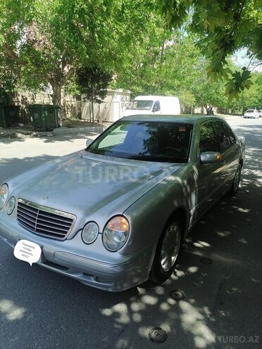 Mercedes E 320 2000, 259,300 km - 3.2 l - Bakı