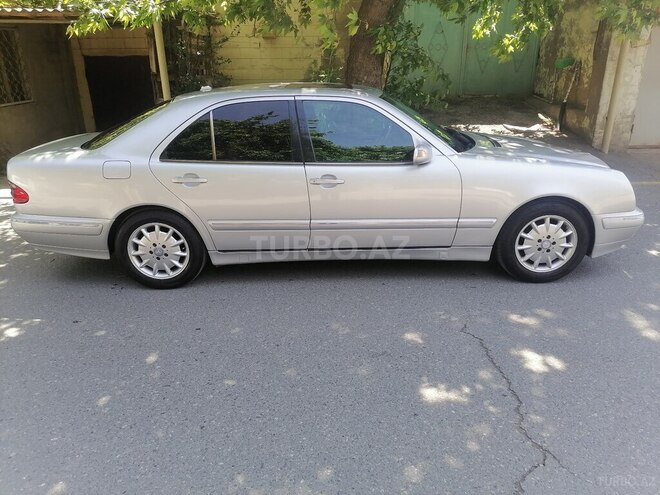 Mercedes E 320 2000, 259,300 km - 3.2 l - Bakı