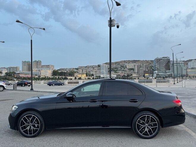 Mercedes E 300 de 4MATIC 2022, 63,275 km - 2.0 l - Bakı