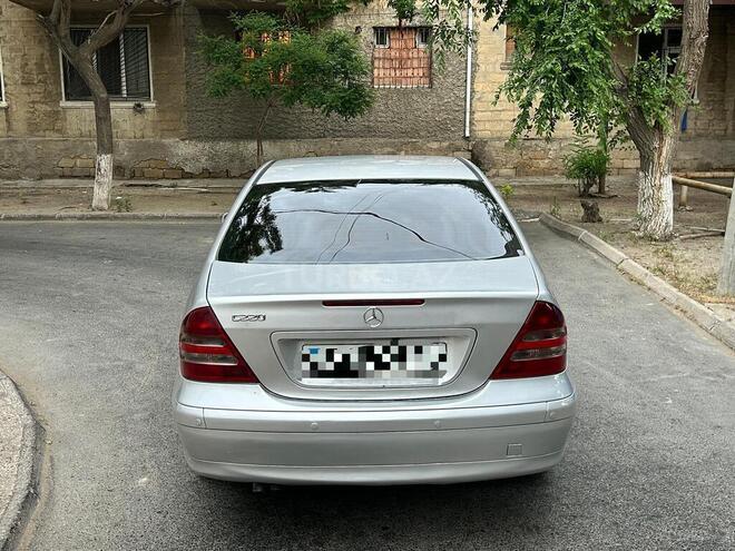 Mercedes C 220 d 2004, 386,000 km - 2.2 л - Sumqayıt