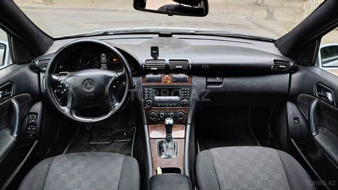 Mercedes C 220 d 2004, 386,000 km - 2.2 л - Sumqayıt