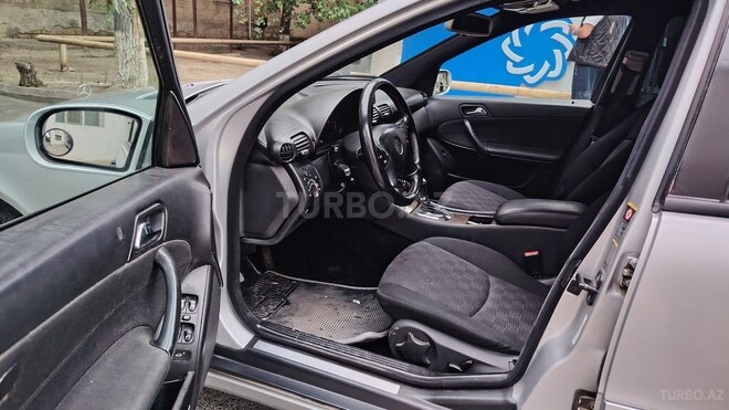Mercedes C 220 d 2004, 386,000 km - 2.2 л - Sumqayıt
