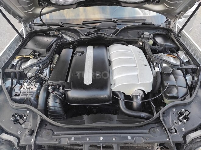 Mercedes E 220 d 2003, 370,000 km - 2.2 l - Goranboy