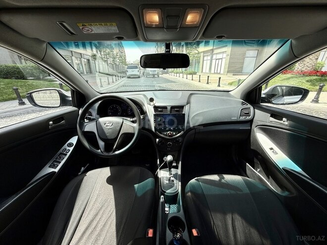 Hyundai Accent 2015, 175,000 km - 1.6 l - Bakı