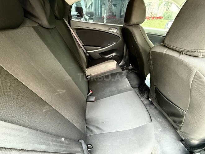 Hyundai Accent 2015, 175,000 km - 1.6 l - Bakı