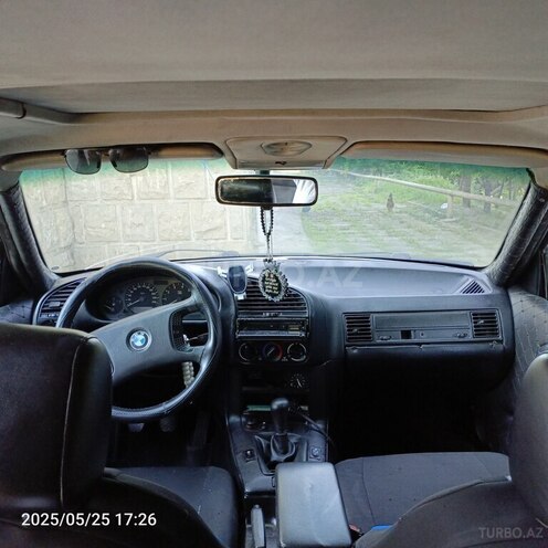 BMW 316 1992, 42,000 km - 1.6 l - Qazax