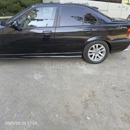 BMW 316 1992, 42,000 km - 1.6 l - Qazax