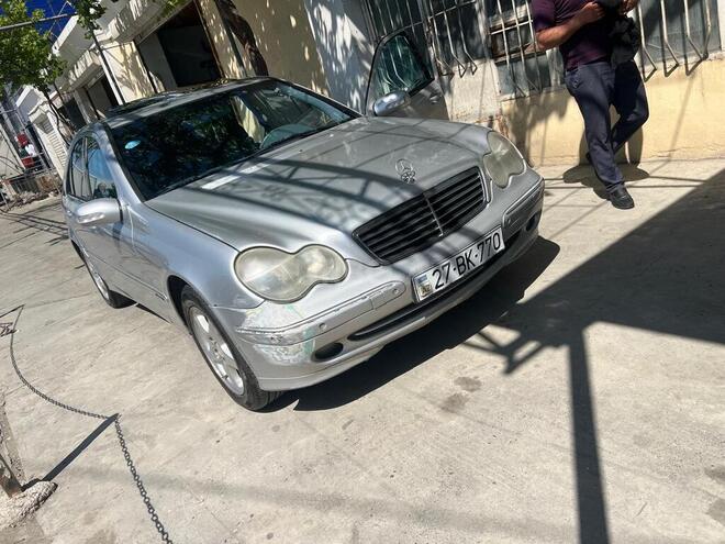Mercedes C 180 2001, 290,000 km - 1.8 л - Xaçmaz