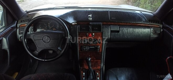 Mercedes E 220 d 1999, 520,000 km - 2.2 l - Şirvan