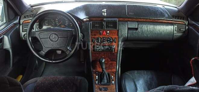 Mercedes E 220 d 1999, 520,000 km - 2.2 l - Şirvan