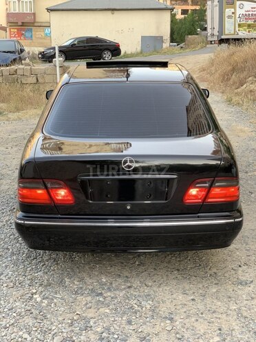 Mercedes E 280 2001, 235,315 km - 2.8 l - Bakı