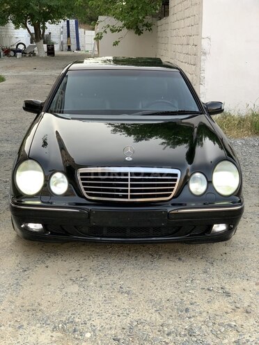 Mercedes E 280 2001, 235,315 km - 2.8 l - Bakı